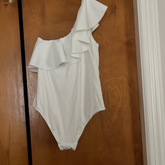 H&M - Picture 2 of 3